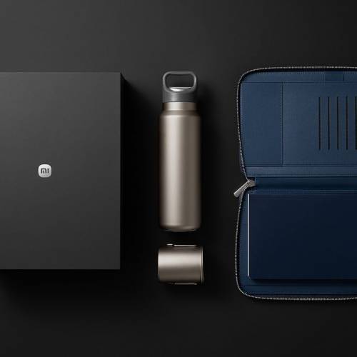 小米悅享禮盒（包含純鈦Ti保溫杯500mL、純鈦Ti馬克杯200mL、 拉鏈筆記本）（全新未...