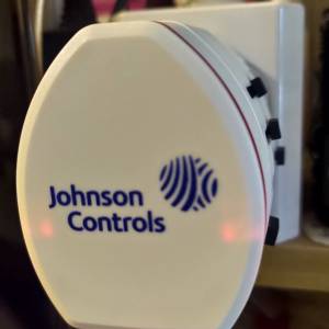 歐盟及美國標準認證多功能旅行萬能插蘇(travel adaptor)