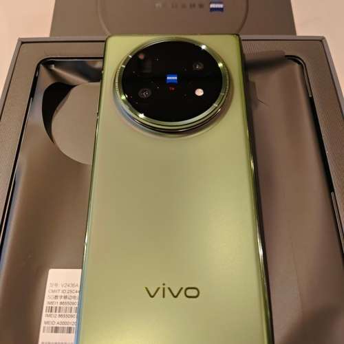 Vivo xfold5 綠色 12+256 國行版本 95%新