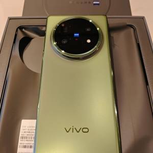 Vivo xfold5 綠色 12+256 國行版本 95%新