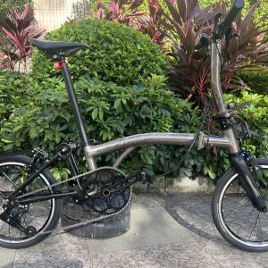 特價 2025 最新鎢鋼灰色 ACEOFFIX C5 全原裝5速黑色碳前叉鋁合金折叠車 送前後蛙燈叮...