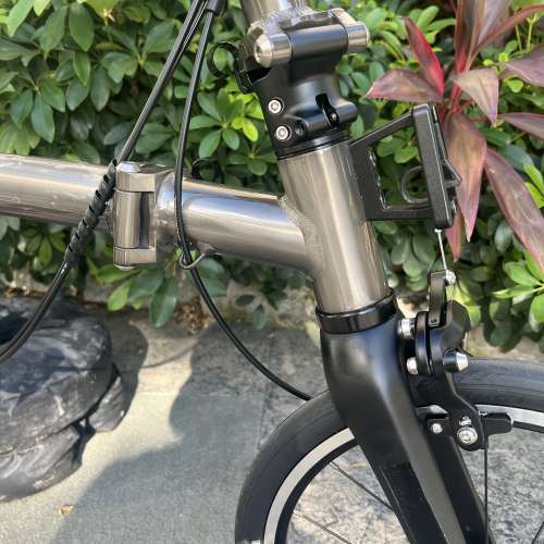 特價 2025 最新鎢鋼灰色 ACEOFFIX C5 全原裝5速黑色碳前叉鋁合金折叠車 送前後蛙燈叮...