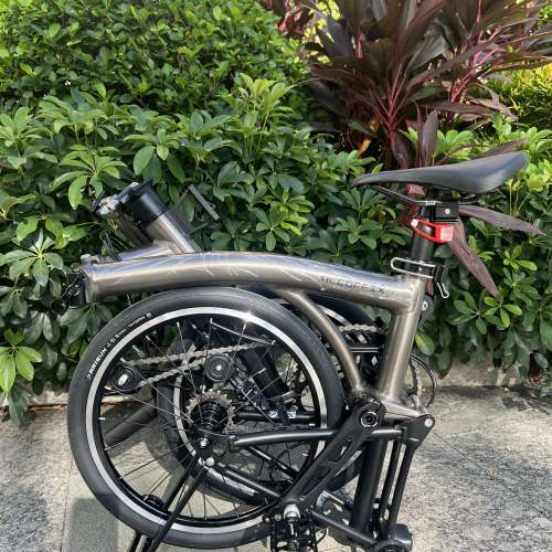 特價 2025 最新鎢鋼灰色 ACEOFFIX C5 全原裝5速黑色碳前叉鋁合金折叠車 送前後蛙燈叮...