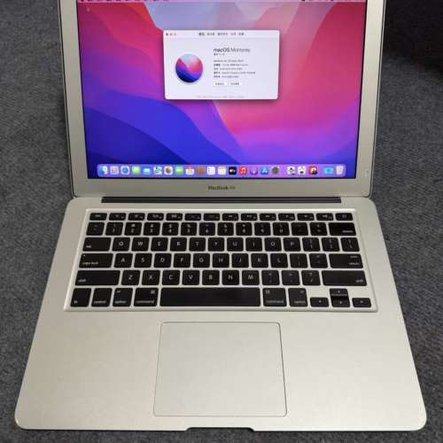 13寸蘋果MacBookair筆記本電腦，8G記憶體+ 512GB SSD 固態硬盤，輕巧方便攜帶出街！