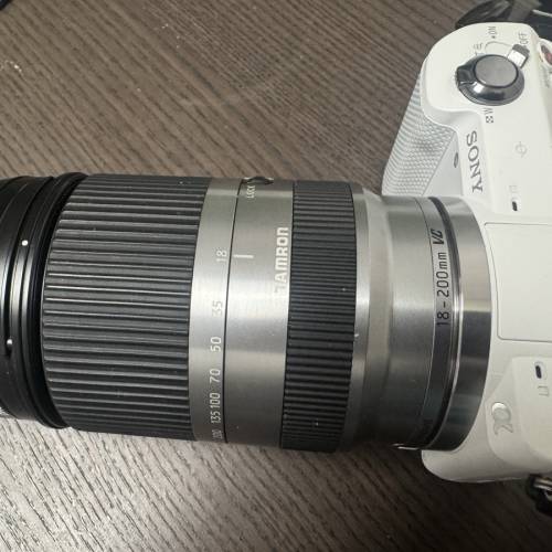 Sony α5000 + Tamron 18-200mm F3.5-6.3 Di III VC