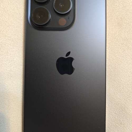 iPhone 15 Pro 128GB 外觀近99%新淨 香港行貨，原裝無維修過，電池94%無碰撞無花