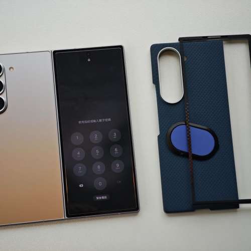 90%新 Samsung Galaxy Z Fold 6 12+512GB 銀色 美版1 Sim+1 e-Sim Z Fold6 摺機 水貨