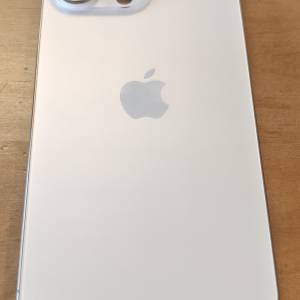 Iphone16 pro max沙漠金 95%new長保養