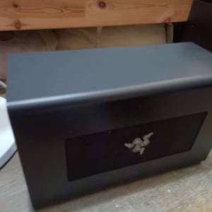 Razer Core X Chroma 外接顯示卡 E-GPU