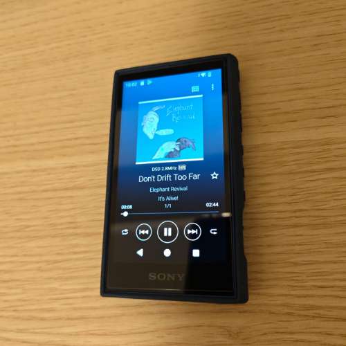 99.9% new Sony NW-A306 Portable Audio Player (player + case + SD card only)