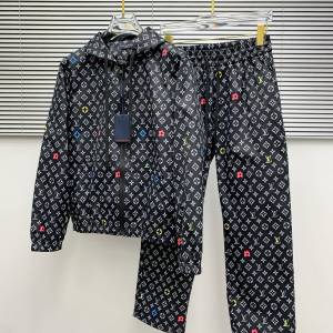 LV LOUIS VUITTON 休閒套裝版型 2025秋冬款套裝 服装衣服 裤子