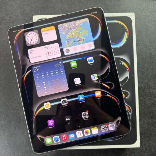 行貨 Apple iPad Pro 13吋 M4晶片 256GB  Wifi 連 Smart Folio Cover