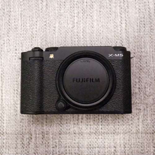 Fujifilm X-M5 body