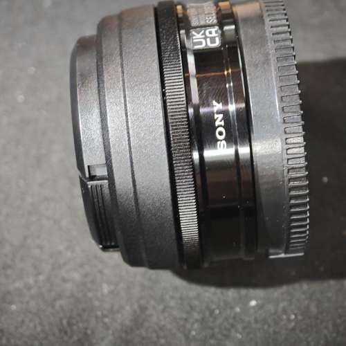 Sony 20/2.8 E 索尼 20mm 20 冇盒冇單冇證有罩 鏡片完好無損 功能全正常 99%new