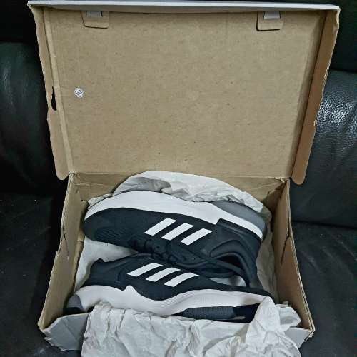 全新 Adidas Response Super 3.0 波鞋