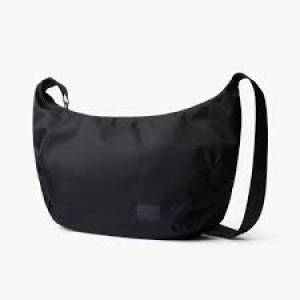 Bellroy Laneway Crescent Bag (全新)