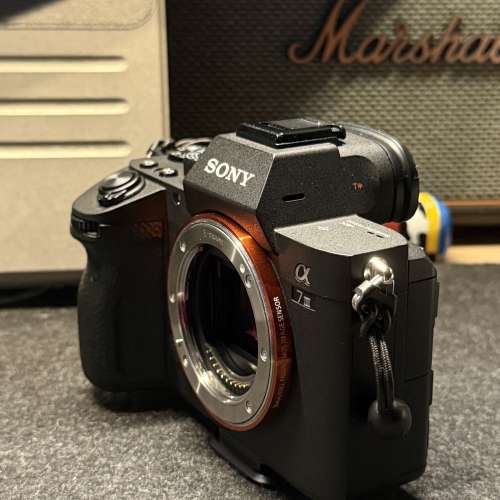 Sony A7iii A7m3 body only 跟充電 電池