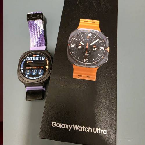 Samsung Galaxy Watch Ultra 鈦金灰