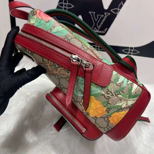 正品 Gucci 古馳 99新 花鳥印花雙肩包 尺寸 22*30 J373