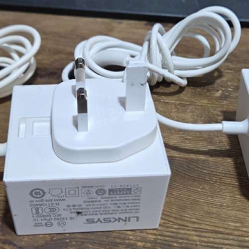 LINKSYS WHW03 V2 AC2200 mesh wifi ROUTER 2隻