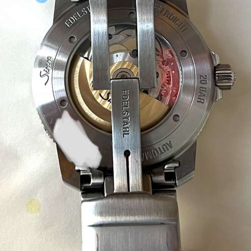 Sinn 104 藍面，行貨有大約一年保用