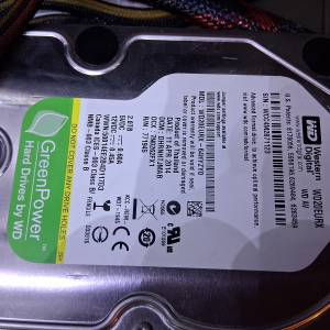 WD 2TB 健康良好,使用了18xx小時