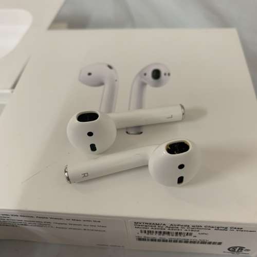 99%New Apple AirPods 2nd Gen with Charging Case, 保到12-10-2025
