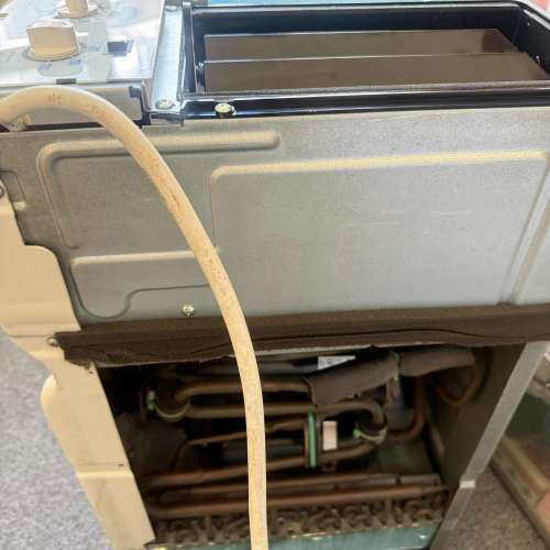 York兩匹半定頻窗口機  兩部 九成新 運作正常 可試機