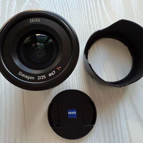 Zeiss Batis 25mm F2 Sony FE Mount