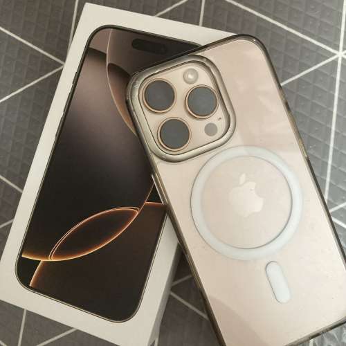 iPhone 16 Pro 128 GB 金色