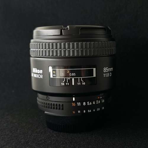 Nikon AF Nikkor 85mm f/1.8D