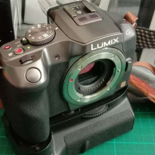 Panasonic DMC-G6H Lumix Body + 副廠直倒