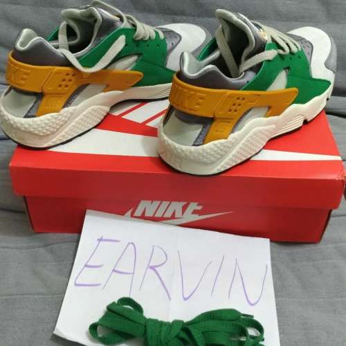 Nike AIR HUARACHE RUN SE