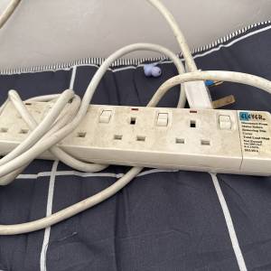 四孔插排，有使用痕迹,最好自提