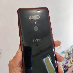 HTC U12+