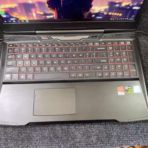 高端遊戲本 i7 7700處理器 16G 記憶體➕2TB SSD固態硬， Gtx 1050 4g獨顯 80多萬魯...