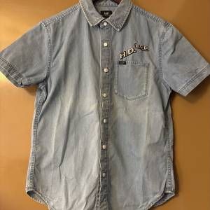 Lee 洗水短袖牛仔恤衫 - S 碼 (unisex 男/女裝）