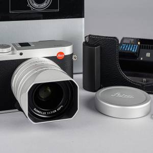 Leica Q Silver 銀色 一代
