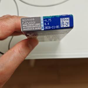 Acuvue Oasys -4.75 BC8.4 隱形眼鏡總共 11 隻 (一盒全新未開盒 + 5隻散裝有盒)
