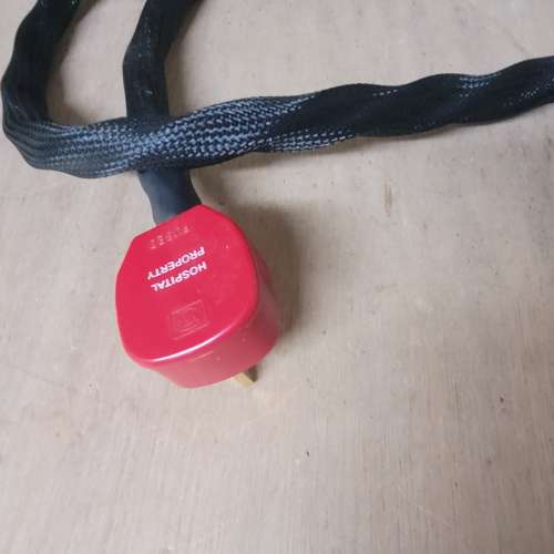 Simon 氣浮英式電源線