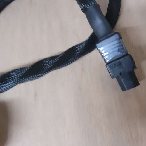 Simon 氣浮英式電源線