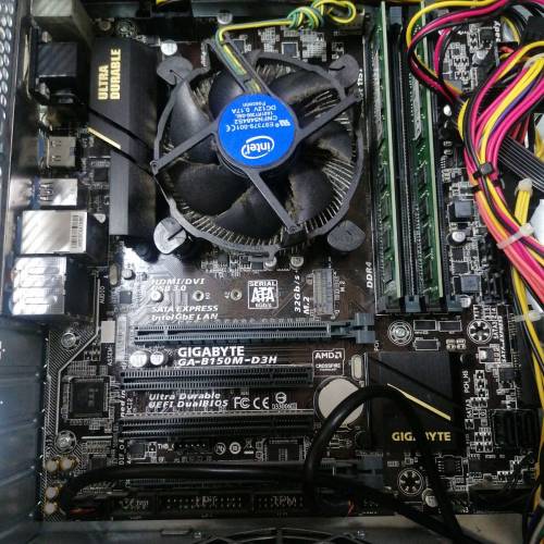 Gigabyte GA-B150M-D3H 主板