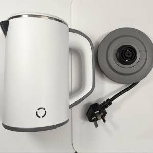 800ml Travel Kettle, Electric Water Boiler, Stainless Steel Inside 800毫升 旅...