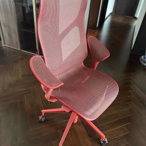 Herman miller cosm high chair 95% new no invoice and warranty embody sayl aeron