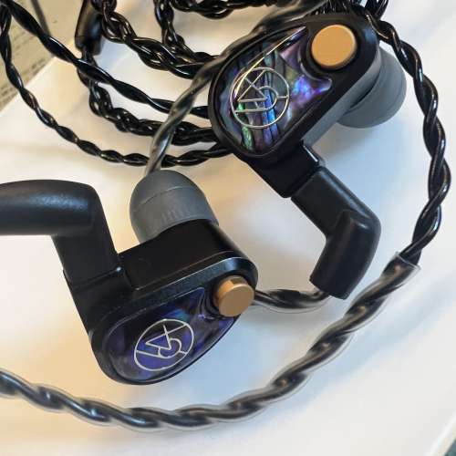 64Audio Volur 耳機