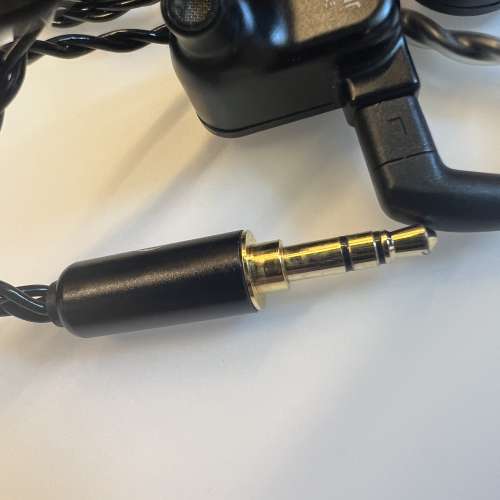 64Audio Volur 耳機