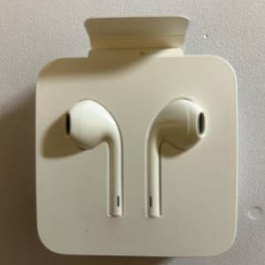Apple EarPods with Lightning Connector