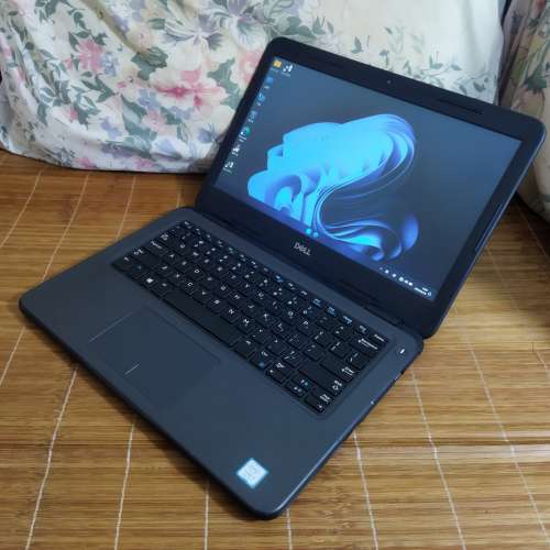 Dell Latitude 3300