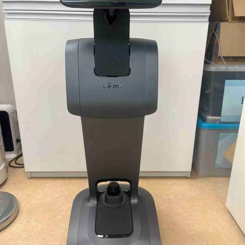 Used Softbank Pepper and Nao, Ubtech Cruzr, Temi, Keenon W3