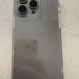 Use iPhone 15 pro max 256 香港行貨